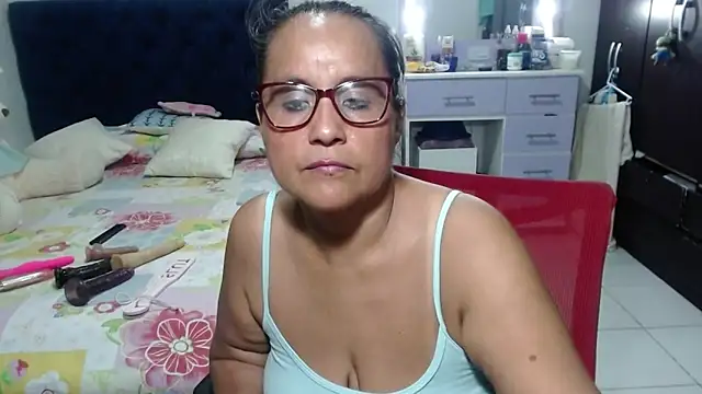 Chat XXX en directo de pervert_mommy_