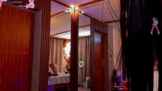 دردشة VanessaAngel الجنسية المباشرة