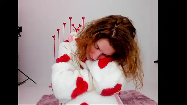 YourSuperModel Adlı Modelin Canlı XXX Sohbeti