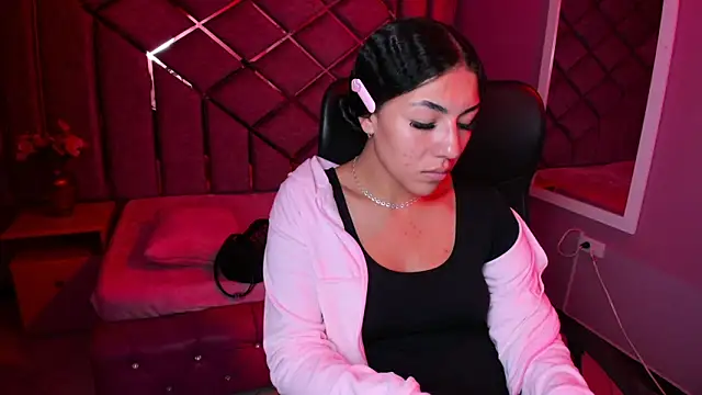 Chatroom XXX en direct de Poly_Sasha_