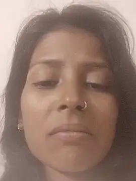 Nilu_XXX 现场XXX聊天