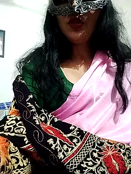 BhabhiPooja69 现场XXX聊天