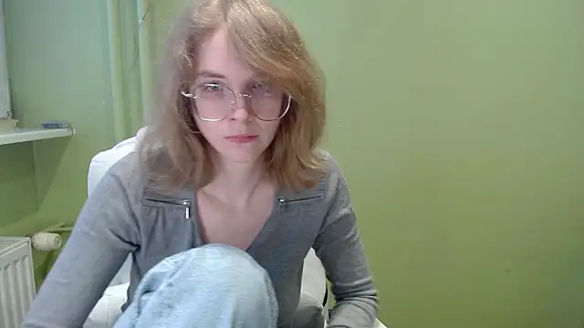 Czat XXX na żywo – juicyPenny