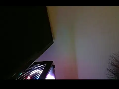 Queen_Rousee Adlı Modelin Canlı XXX Sohbeti