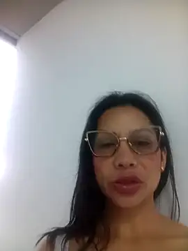 Grace_Velvet লাইভ XXX চ্যাট