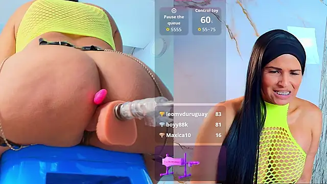 Chat +18 de Isis_car0lina ao vivo