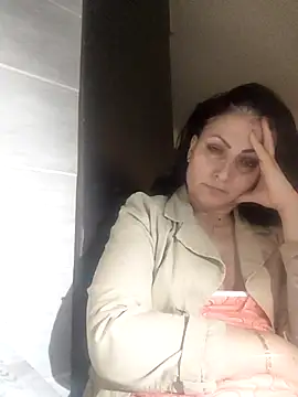 دردشة LisaCroft الجنسية المباشرة