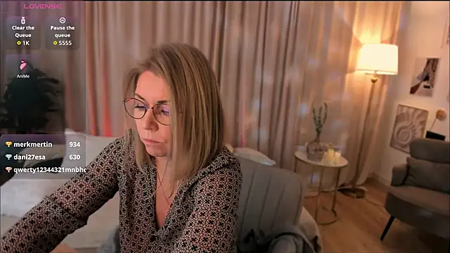 Annie_Light 现场XXX聊天