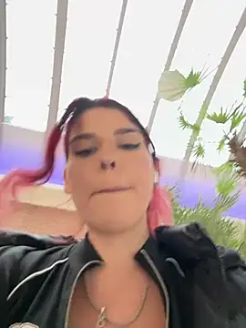 RiriRoseey Webcam show