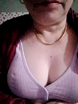 small-house123 Adlı Modelin Canlı XXX Sohbeti