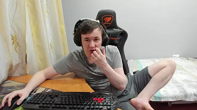 iliaskrisloveのライブXXXチャット