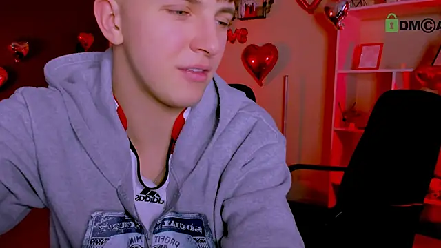 Živý XXX chat travis_wolf_