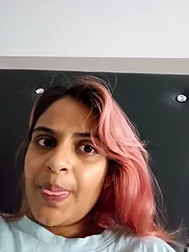 Živý XXX chat DirtySnowball69