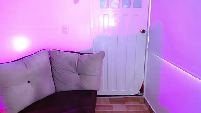 XXX chat uživo modela milfrousse