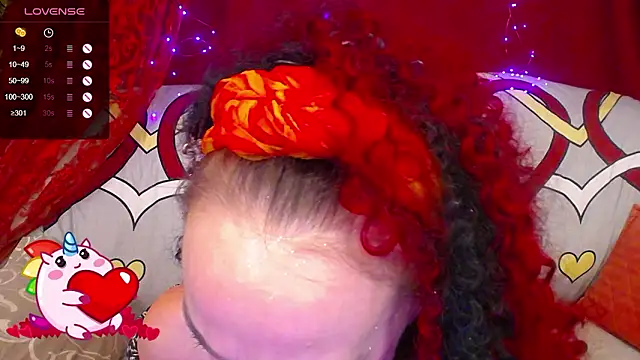 hotzlata élő XXX-chatje