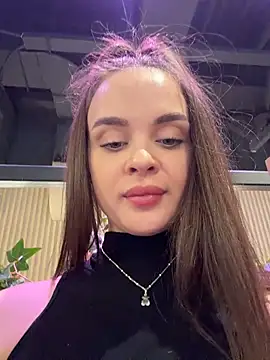 Chat +18 de KristiRich ao vivo