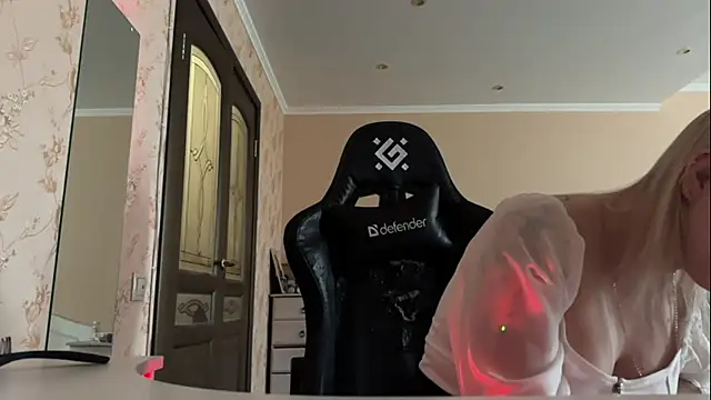 Вебкам-шоу KimberleyDarty