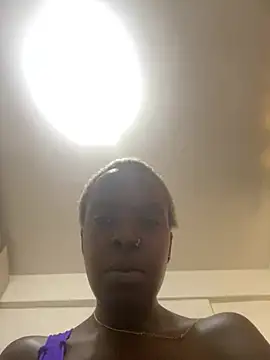 Chatroom XXX en direct de sexxyykittyy