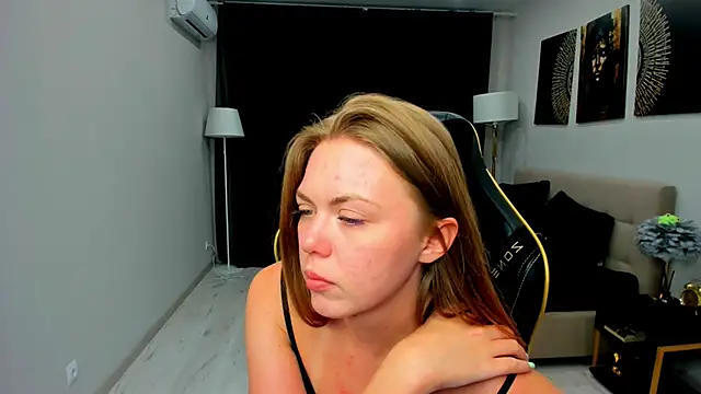 XXX chat uživo modela Strawberrye