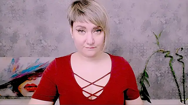 XXX chat uživo modela Djullia