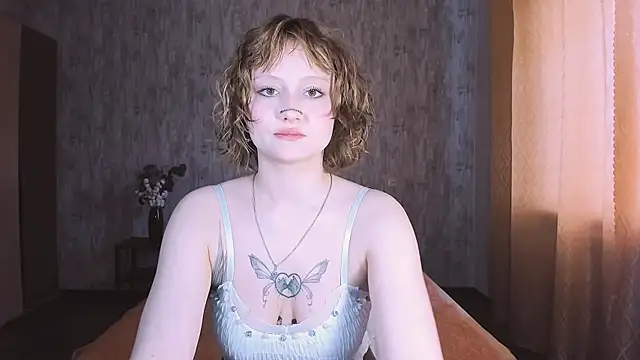 MariaMango Adlı Modelin Canlı XXX Sohbeti