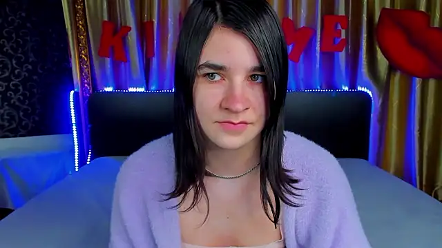 _Polly_Love_ Adlı Modelin Canlı XXX Sohbeti