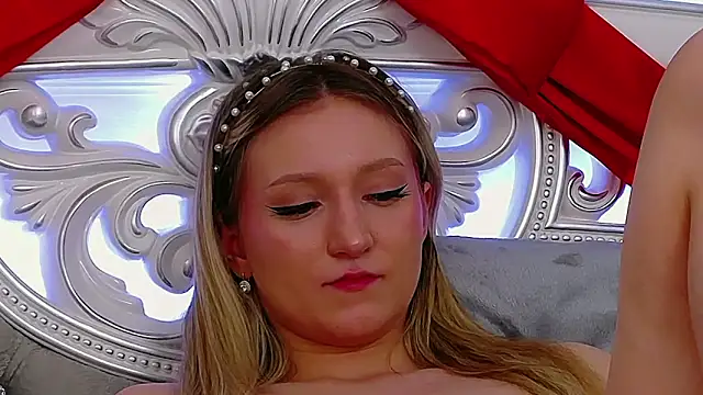 NixxMia Adlı Modelin Canlı XXX Sohbeti