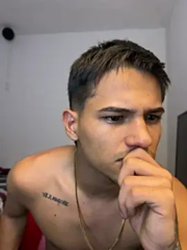 Chat XXX Live Alex_mojica