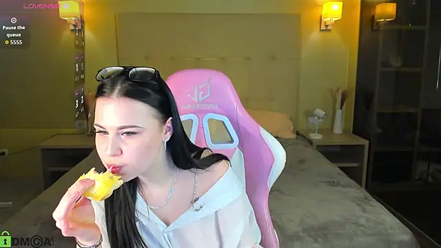 pinky_beby live XXX chat