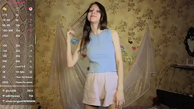 QutieDaSweet: απευθείας συνομιλία ΧΧΧ