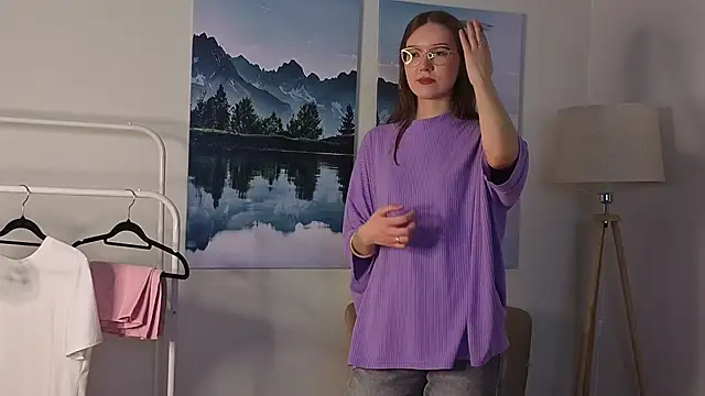 AlisaSyers Adlı Modelin Canlı XXX Sohbeti