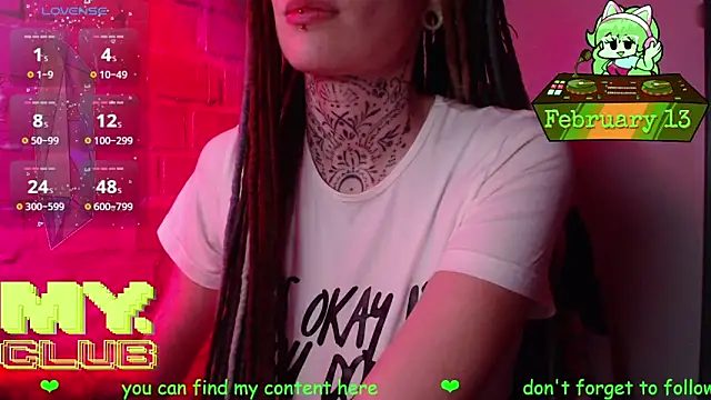 Witch_Emma élő XXX-chatje