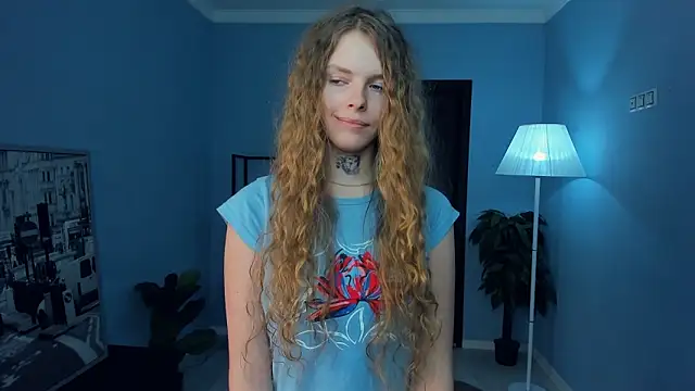 RayaNenlia's Live XXX Chat