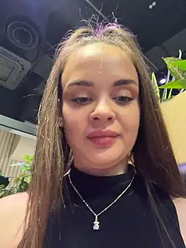 Chat +18 de KristiRich ao vivo