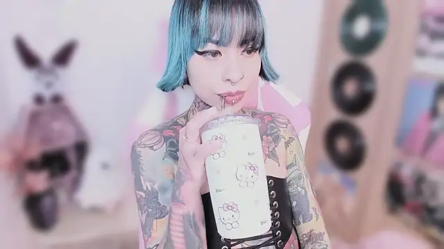 دردشة NikkiRamone الجنسية المباشرة