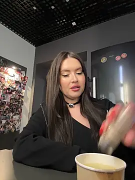 TrishaWinslet লাইভ XXX চ্যাট