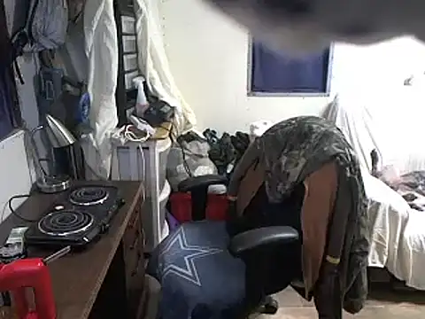 Chat +18 de CloudDadddyyy420 ao vivo