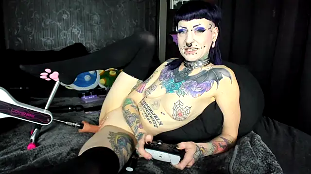 Chat +18 de Purple_Coffin666 ao vivo