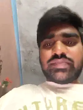 Show modela Harsha_Happy na web-kameri