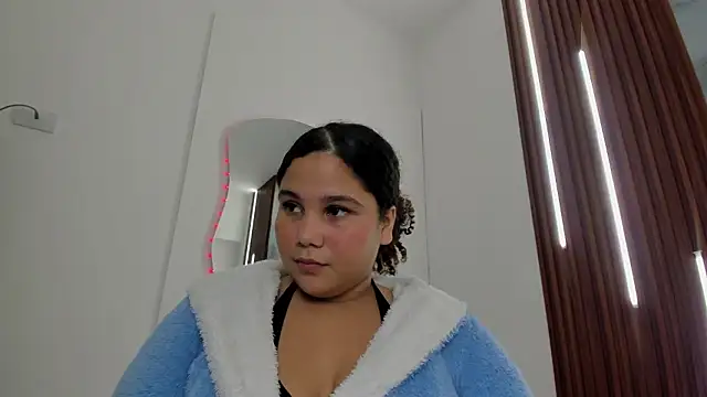 Živý XXX chat zoee_lovv