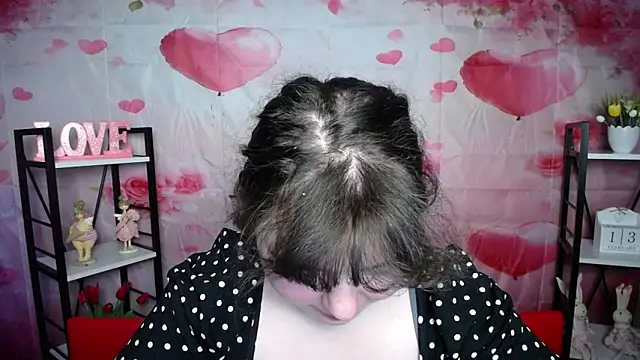 NeonilaLisova élő XXX-chatje