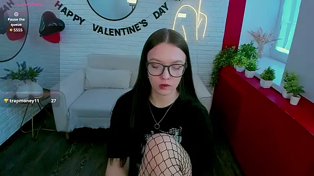 دردشة Emily_tender الجنسية المباشرة