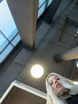 Chiibi Adlı Modelin Canlı XXX Sohbeti