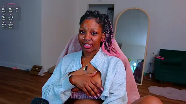 XXX chat uživo modela mochamimi