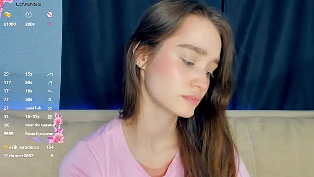 แชท XXX สดของ lovelyalivia