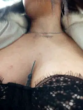 MissNyraSecret's Live XXX Chat