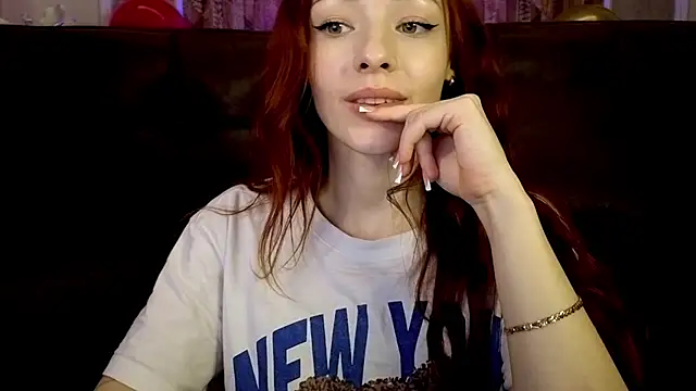 MiaRouge élő XXX-chatje