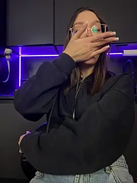 Mary_Honey élő XXX-chatje