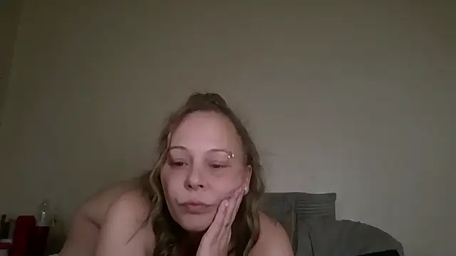 QUEEN_OF_MEN webkamerás műsora