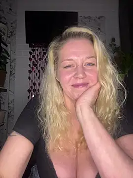 Pokazy przed kamerką – JenniferCarmen